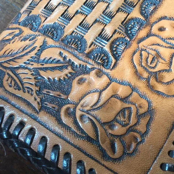 Vintage clutch tooled wallet travel cowgirl rodeo chic farmer’s market chic - Picture 6 of 7